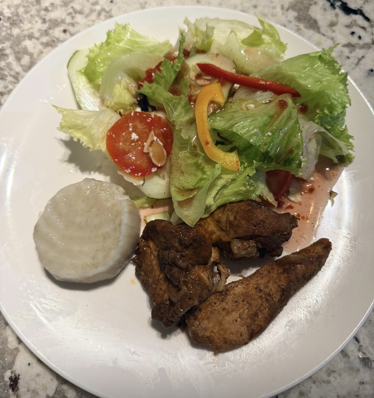 Jerk chicken with a fresh garden salad